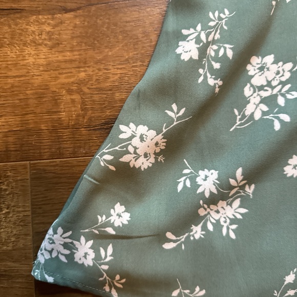 Floral Green Dress - Picture 4 of 7